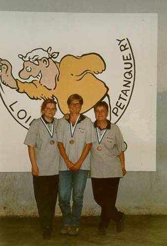 Naisten SM-sarjan pronssia vei Team Miranol: Anja Parviainen, Tuula Ahonen ja Riitta Kangas
